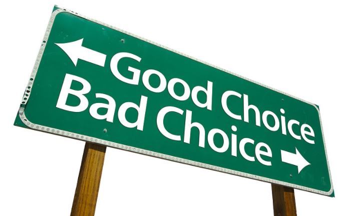 Road sign pointing one way to Good Choice and the other to Bad Choice